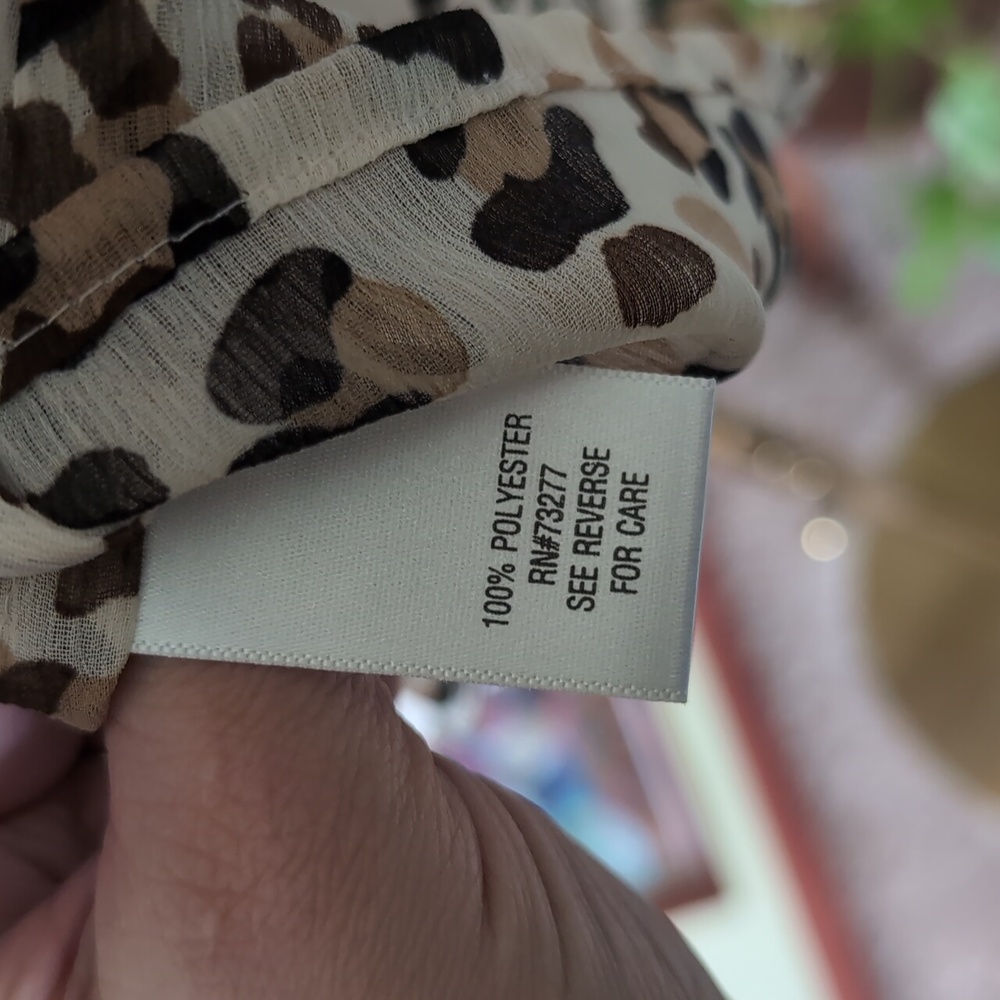 Apt. 9 Leopard Print Pleated Surplice Blouse 1X GUC - Picture 12 of 12